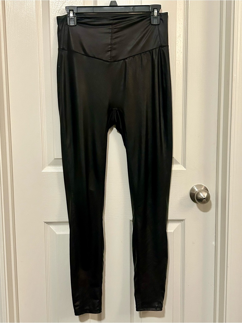 Forever 21 Woman’s Black High-Waist Faux Leather Leggings